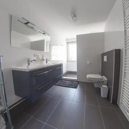 Joel Living Appartement *