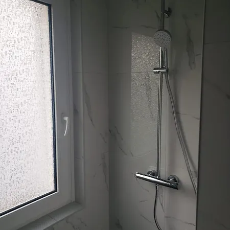 Joel Living Appartement *